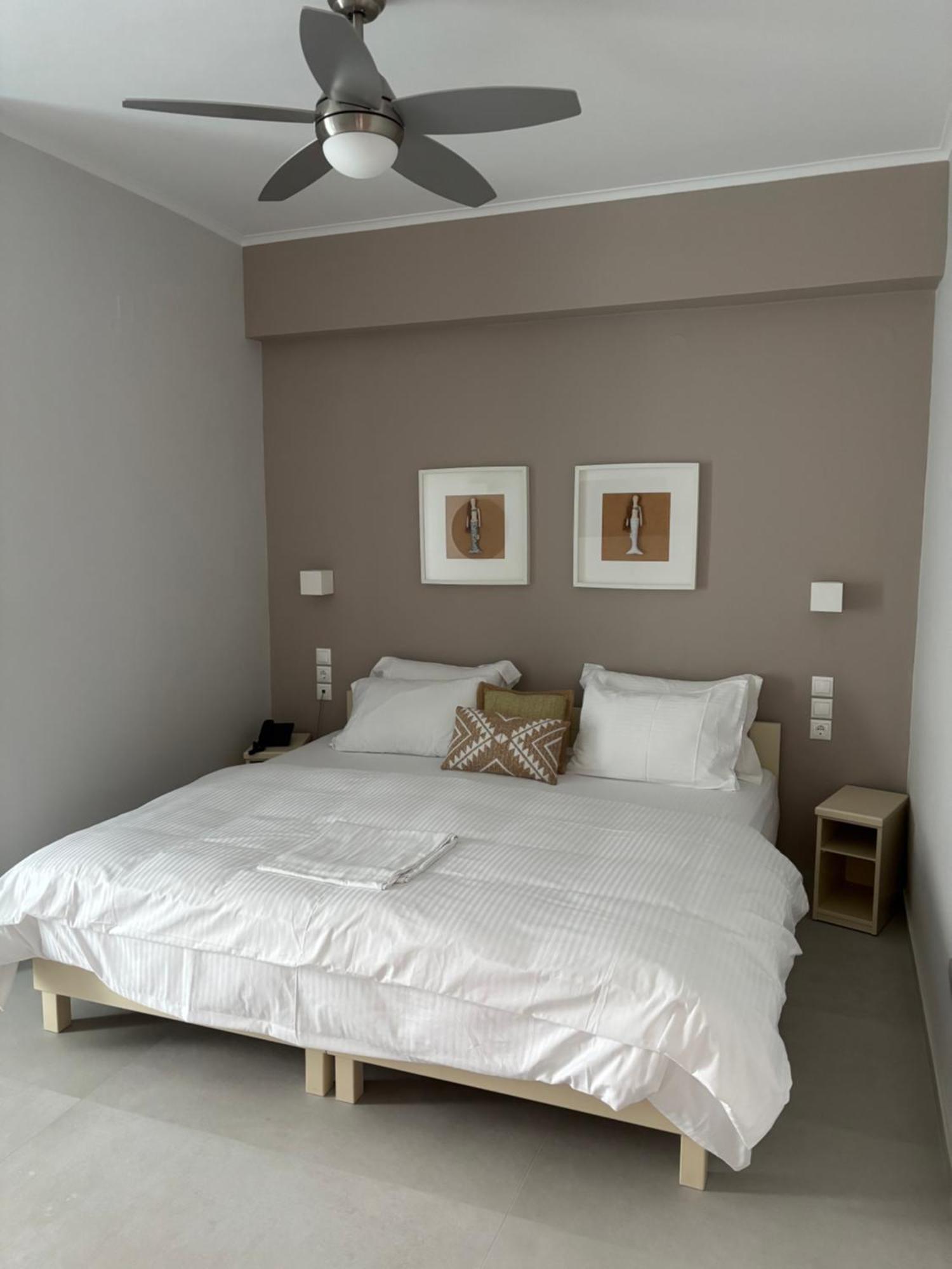 Ninemia Beach Hotel & Suites Agia Marina Exterior foto
